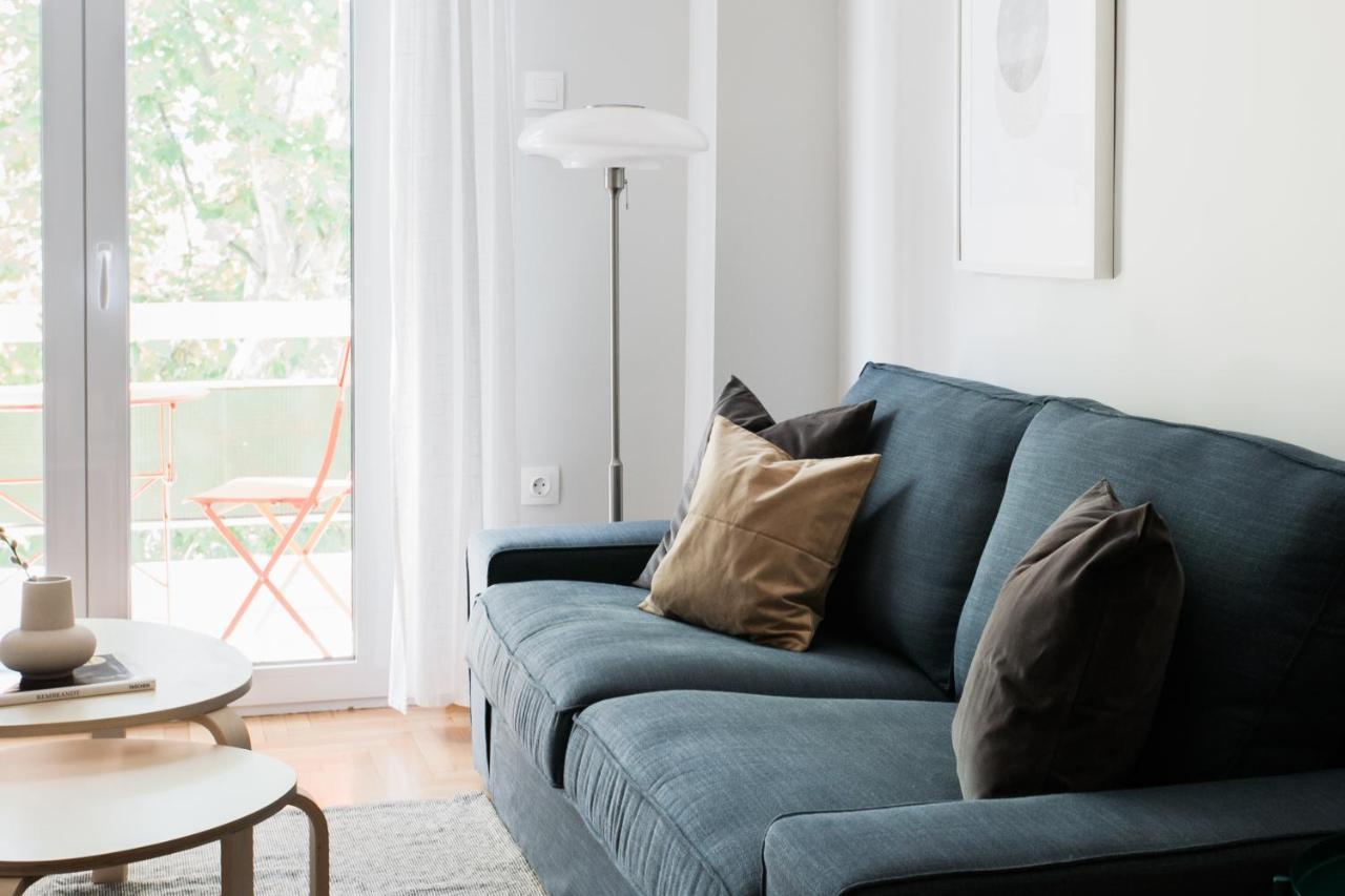 Absolute 2Br Apartment Near Emst Museum By Upstreet 아테네 외부 사진
